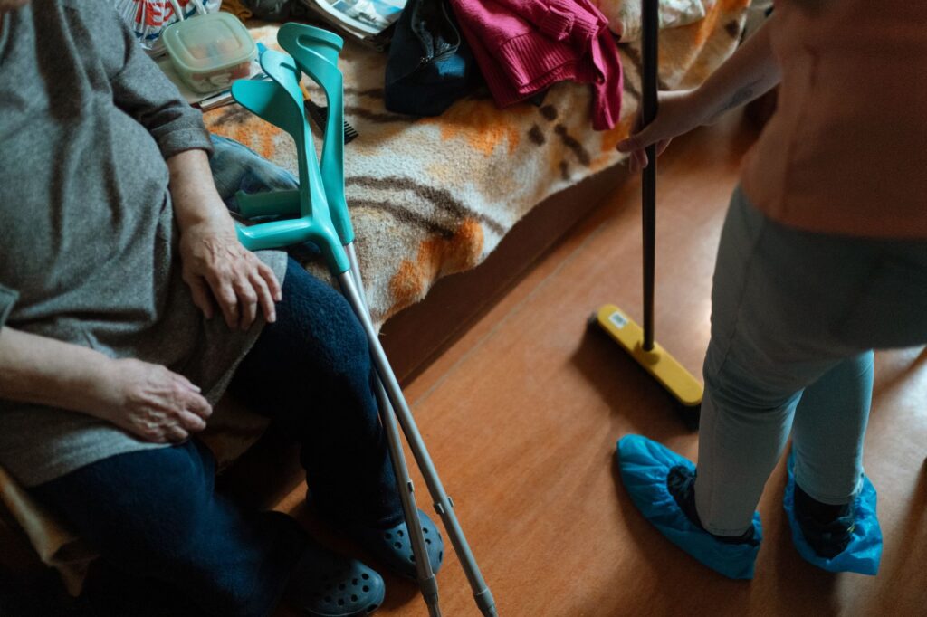 Come suddividere l'assistenza quando la badante è assente